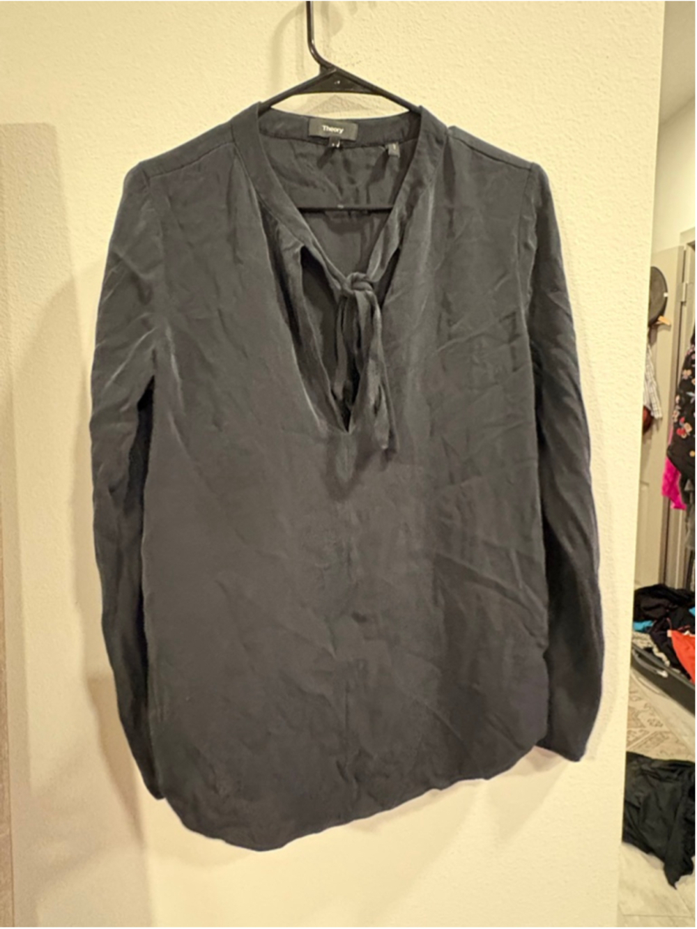 Theory Black Silk Tie Neck Blouse Long Sleeve Minimalist Top L